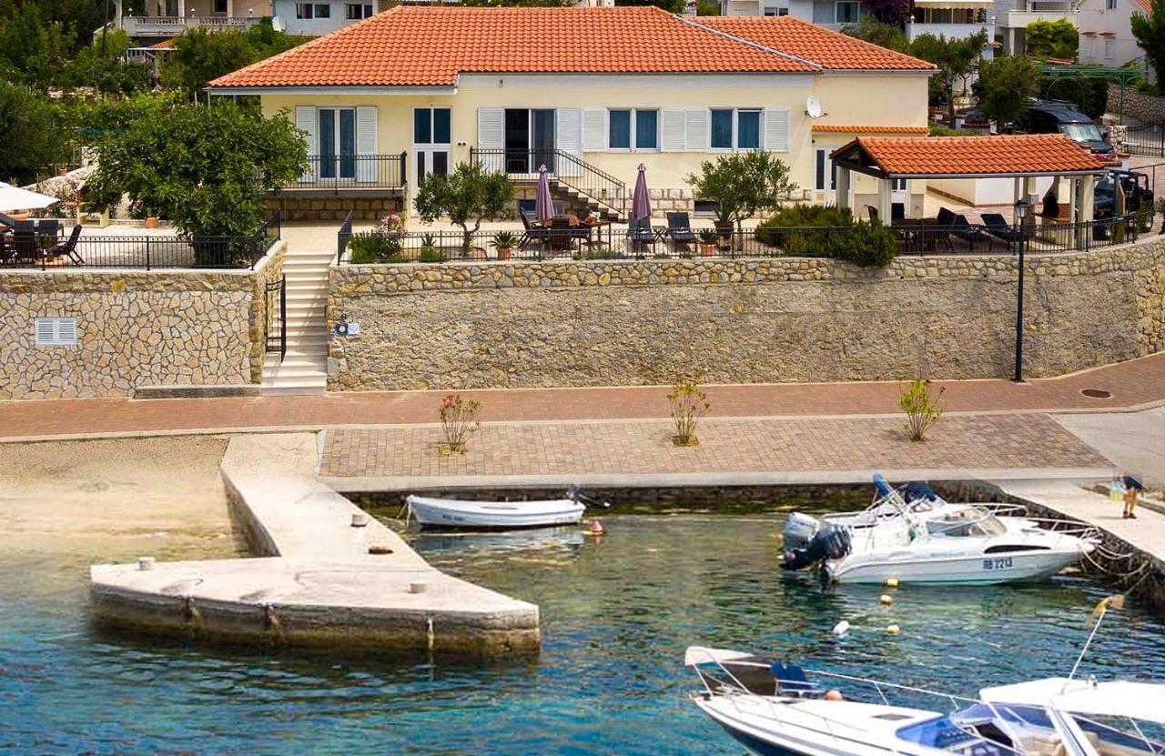 Villa Riva Barbat na Rabu Екстериор снимка